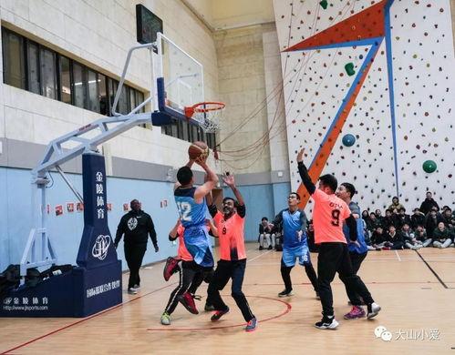 看篮球吃瓜,看篮球，品瓜香，尽享激情盛宴