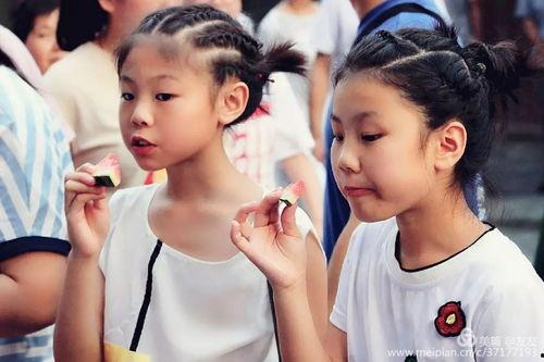 吃瓜美少女汉服,吃瓜美少女的时尚之旅