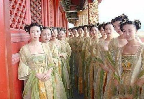 皇帝宫女吃瓜系统,揭秘皇帝宫女吃瓜背后的权力游戏
