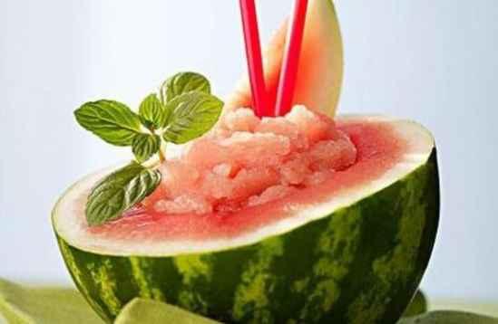 大姨妈来了吃瓜,女性生理期饮食小贴士